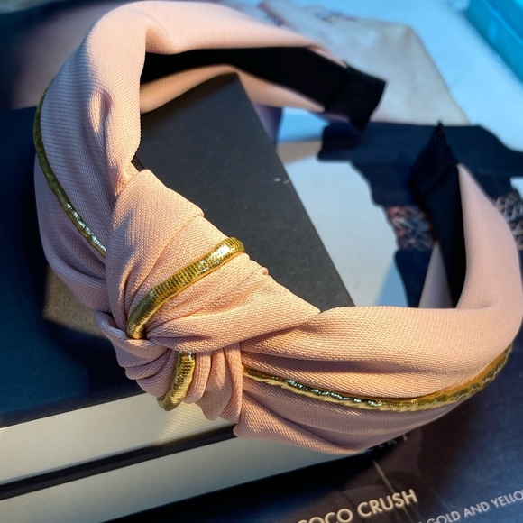 Fashion Light Pink Headband - Picture 2 of 3